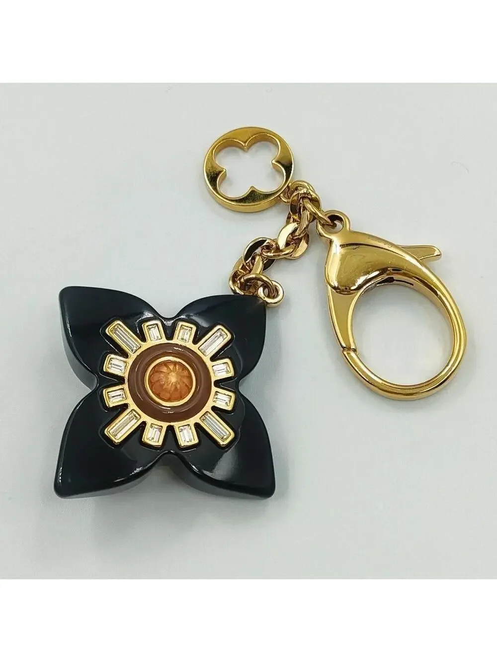 Louis Vuitton Resin Gold Tone Fleur #224024L29B
